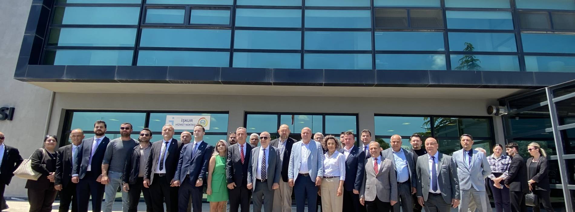 Karacabey Ticaret ve Sanayi Odası – Karacabey Ticaret Borsası - Karacabey Ziraat Odası olarak Zafer Partisi Genel Başkanı Prof. Dr. Ümit Özdağ’ı Karacabey Ticaret ve Sanayi Odası’nda ağırladık.