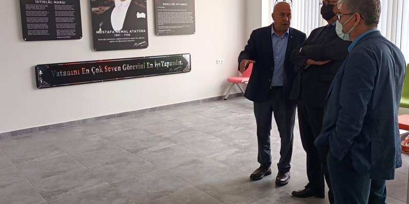 Sütaş Anonim Şirketi Yönetim Kurulu Başkan Vekili Selim Tarık Tezel, Karacabey TSO Mesleki Eğitim Merkezi'ni Ziyaret Etti.