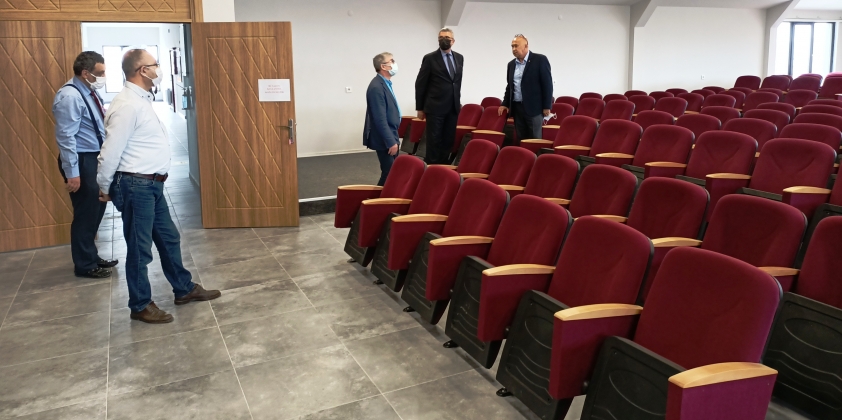 Sütaş Anonim Şirketi Yönetim Kurulu Başkan Vekili Selim Tarık Tezel, Karacabey TSO Mesleki Eğitim Merkezi'ni Ziyaret Etti.