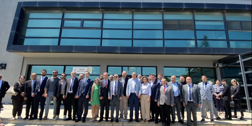 Karacabey Ticaret ve Sanayi Odası – Karacabey Ticaret Borsası - Karacabey Ziraat Odası olarak Zafer Partisi Genel Başkanı Prof. Dr. Ümit Özdağ’ı Karacabey Ticaret ve Sanayi Odası’nda ağırladık.